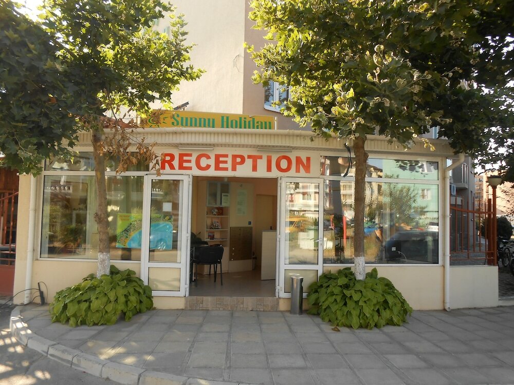 Фото отеля 2