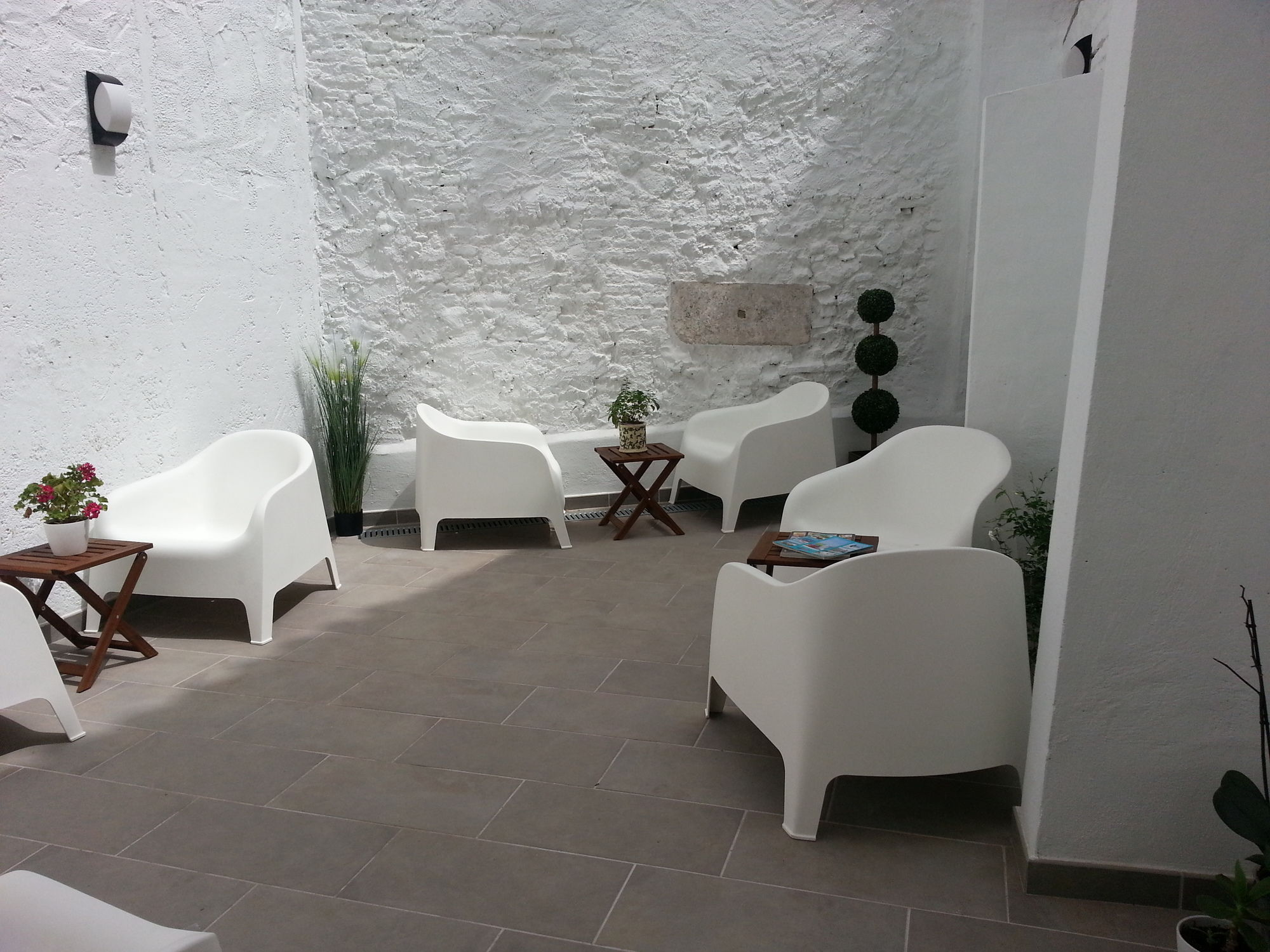 Фото La Siesta Málaga Guesthouse