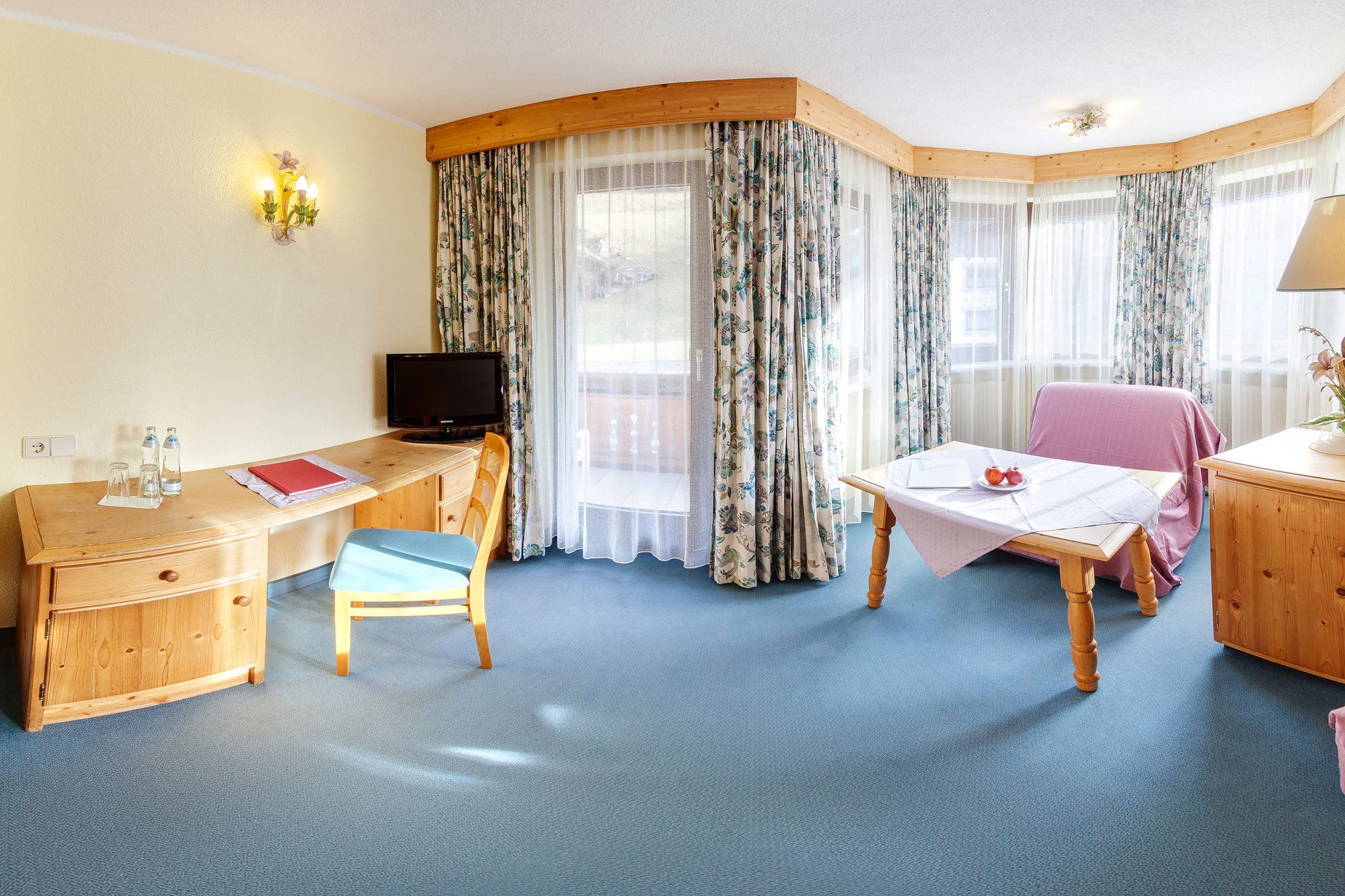 Фото Erhart Hotel