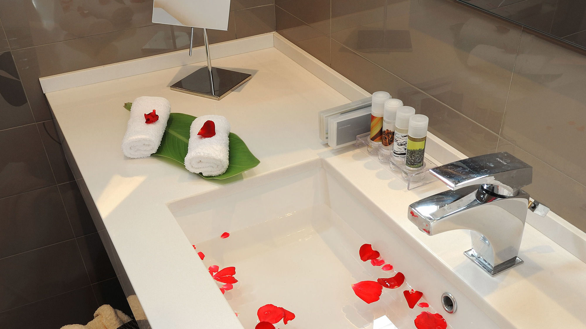 Фото Iakovakis Suites & SPA