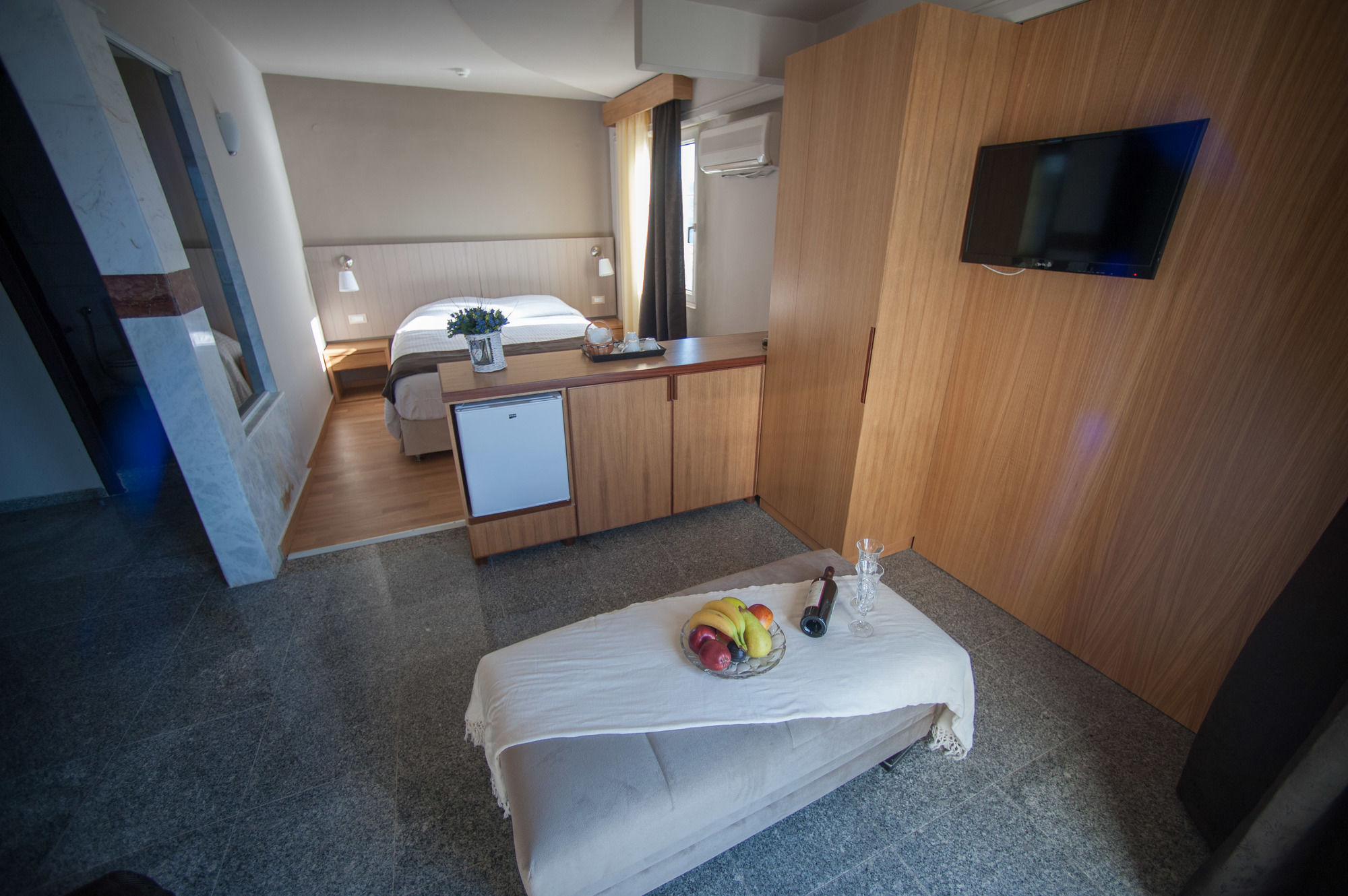 Фото El Greco Hotel