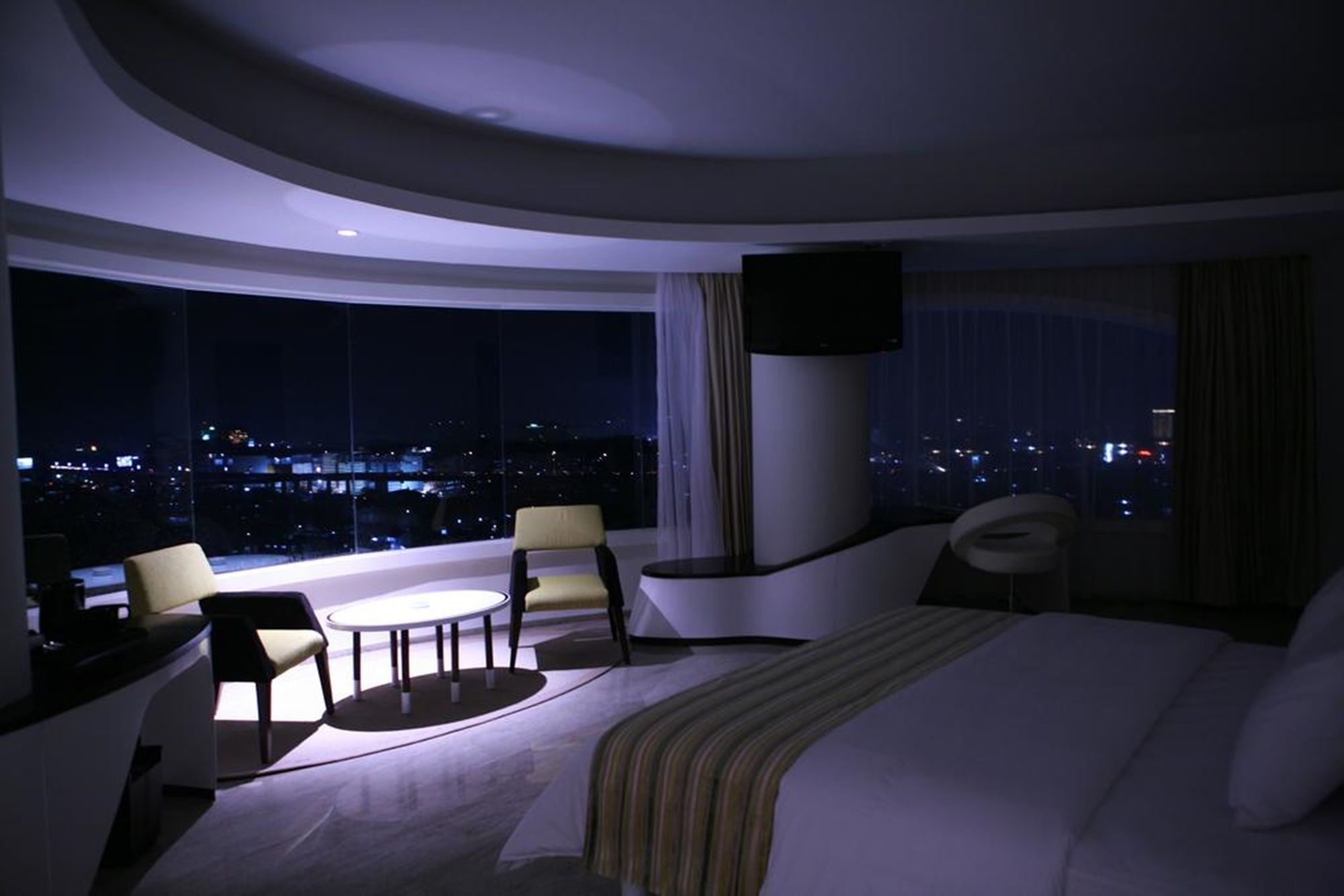 Фото Sensa Hotel