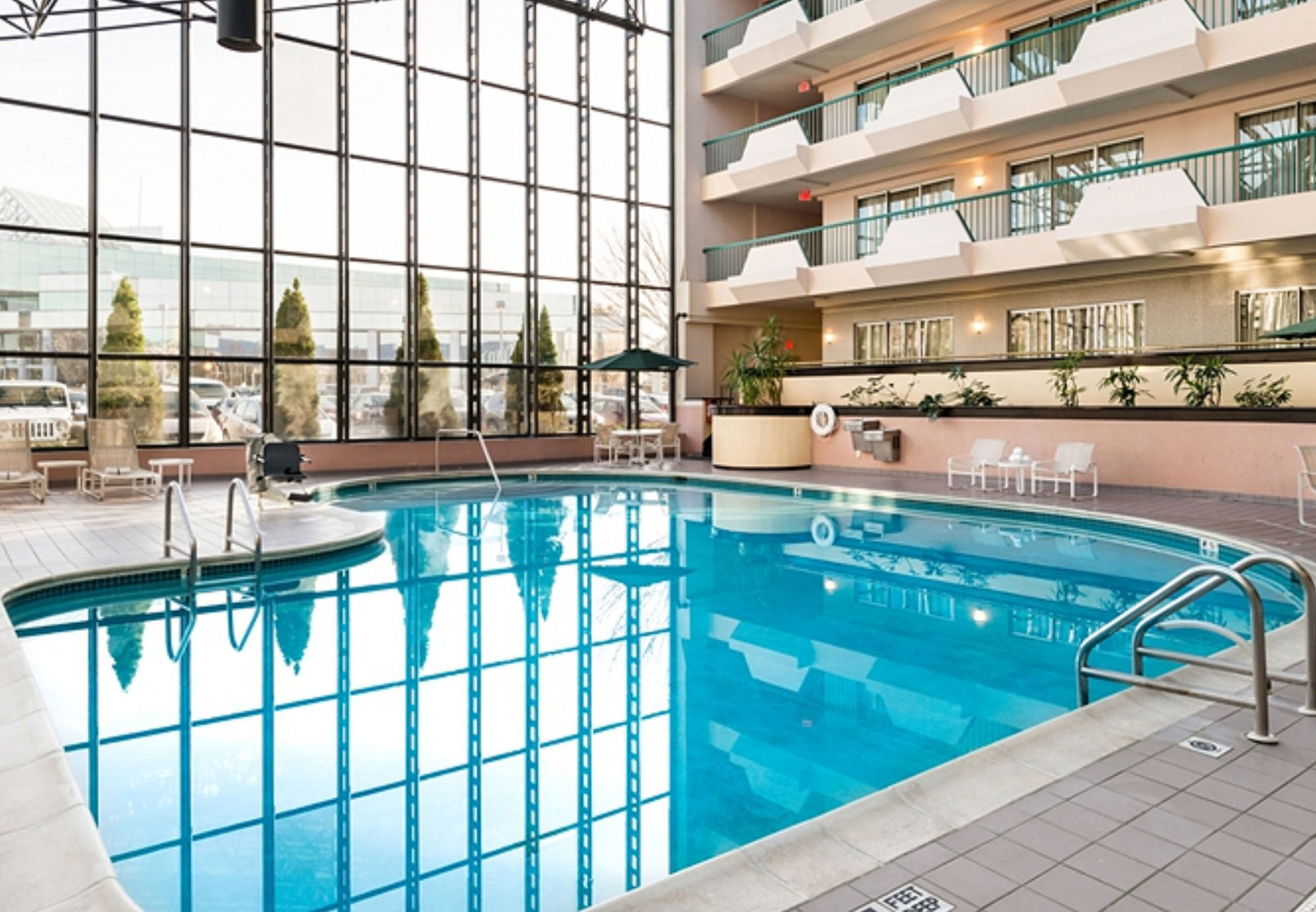 Фото Marriott Melville Long Island