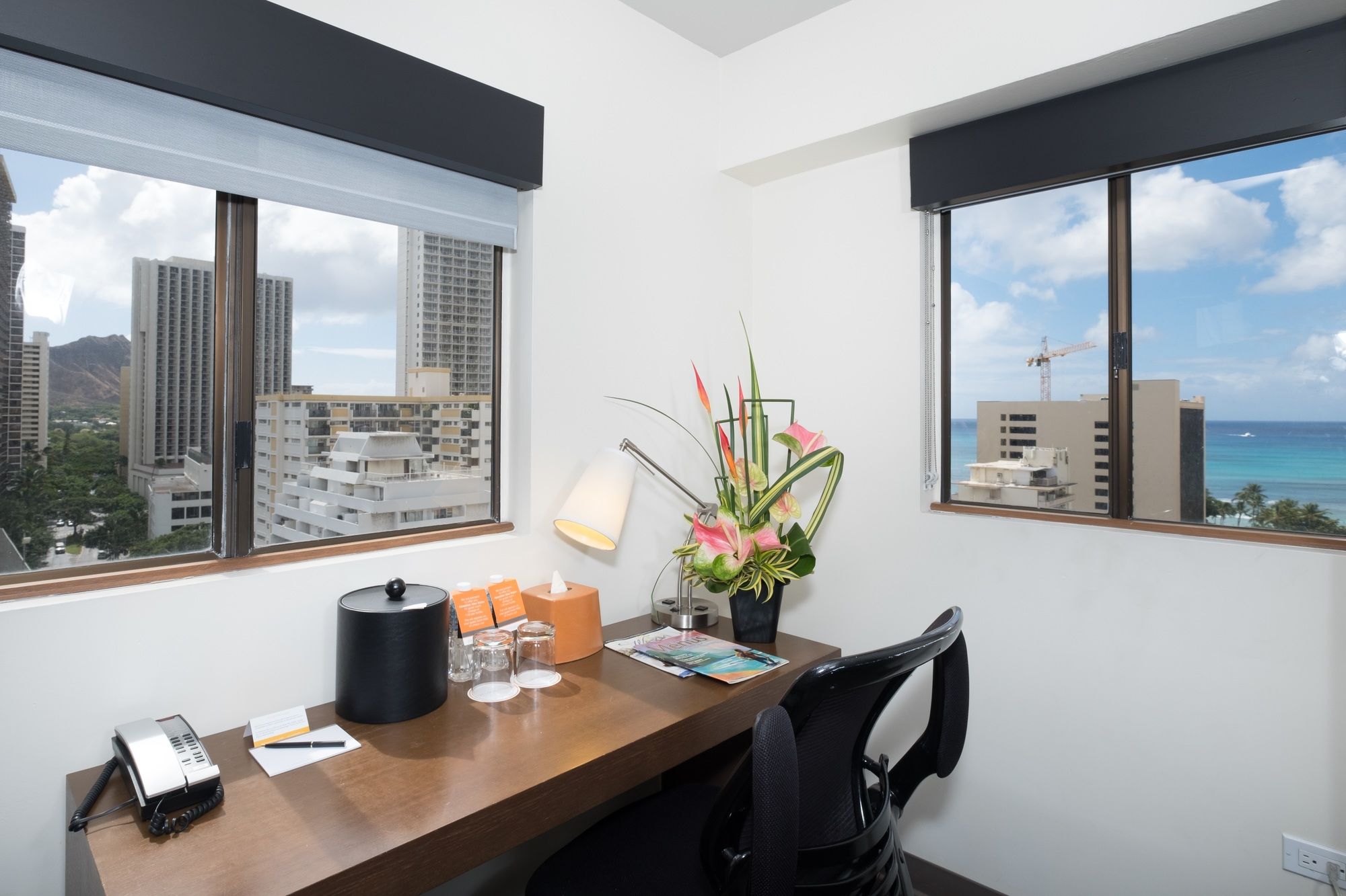 Фото Vive Hotel Waikiki