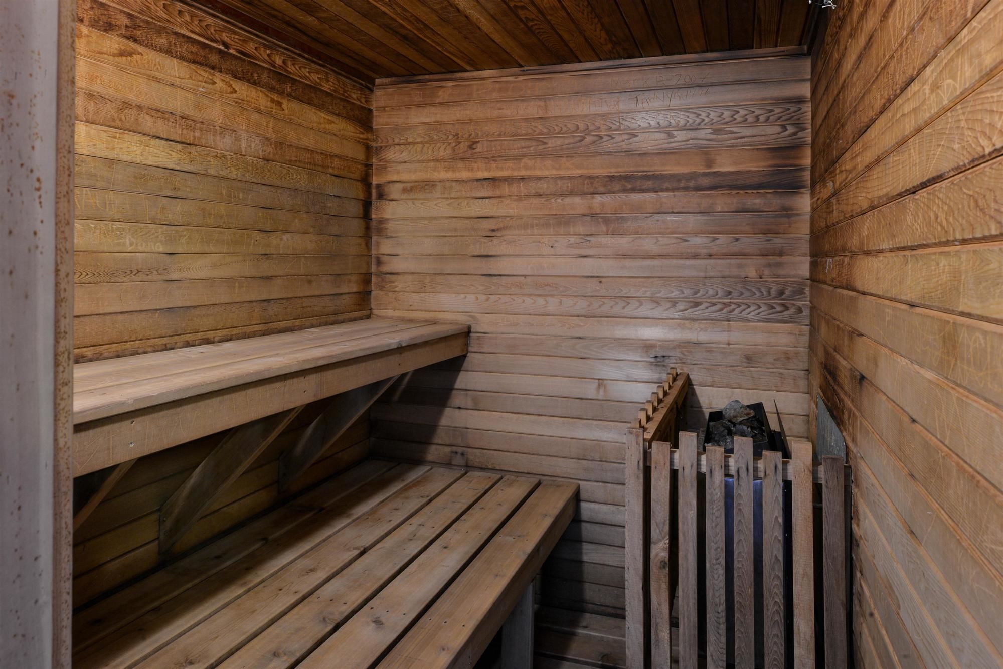 Фото Canadas Best Value Inn & Suites Fernie