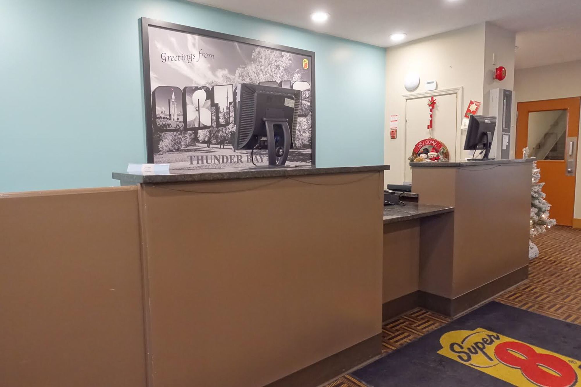 Фото Super 8 by Wyndham Thunder Bay