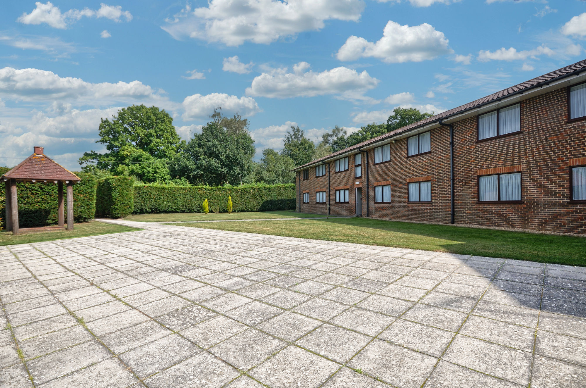 Фото Holiday Inn London Gatwick Worth