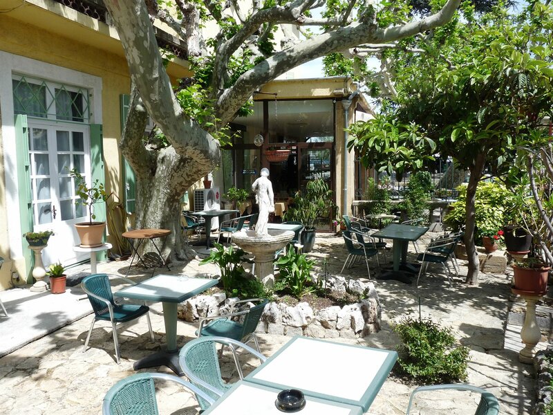 Гостиница Hôtel de Provence в Оранже