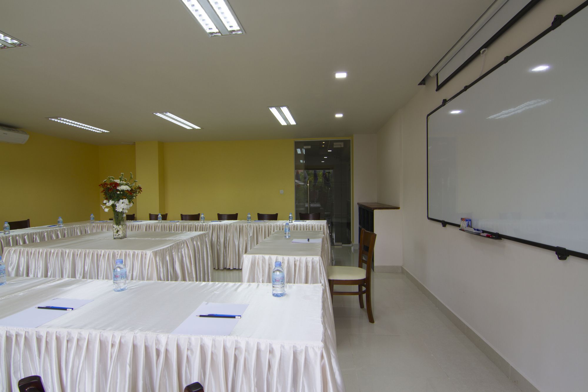 Фото New York Hotel