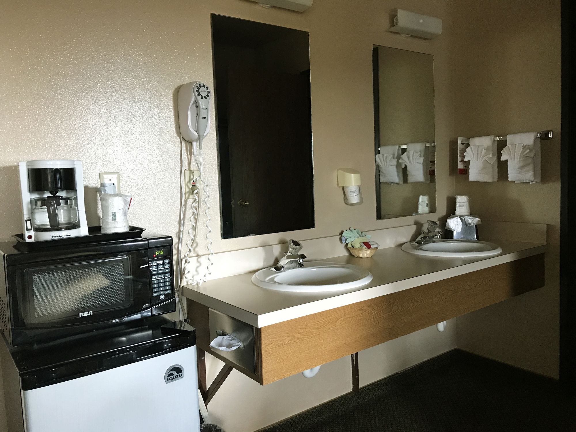 Фото Super 8 by Wyndham Moscow Pullman