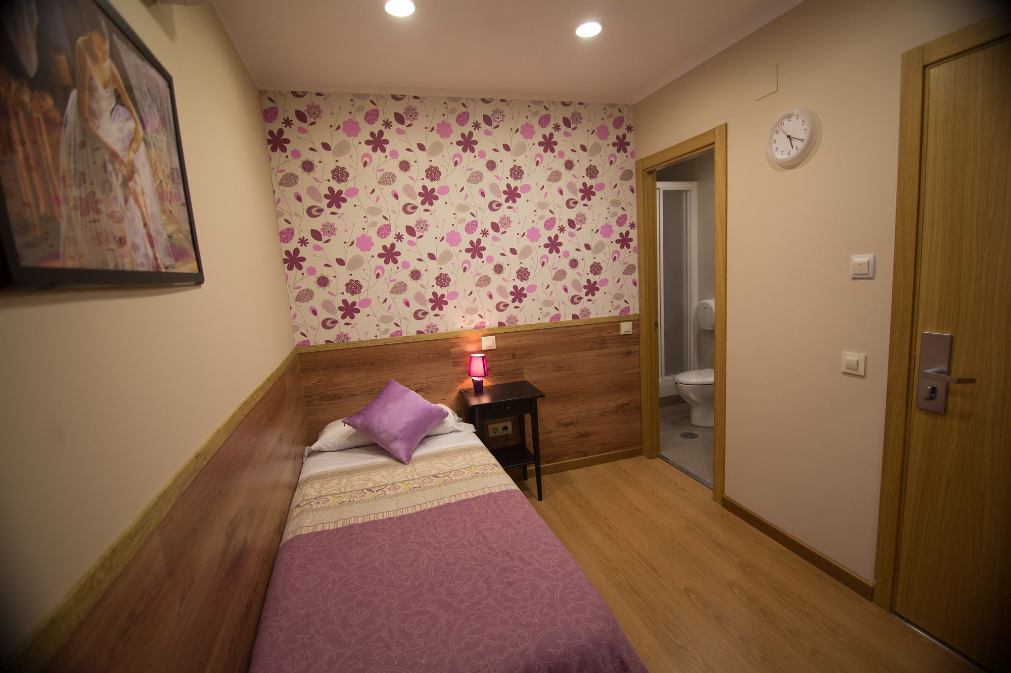 Фото Hostal Art Madrid