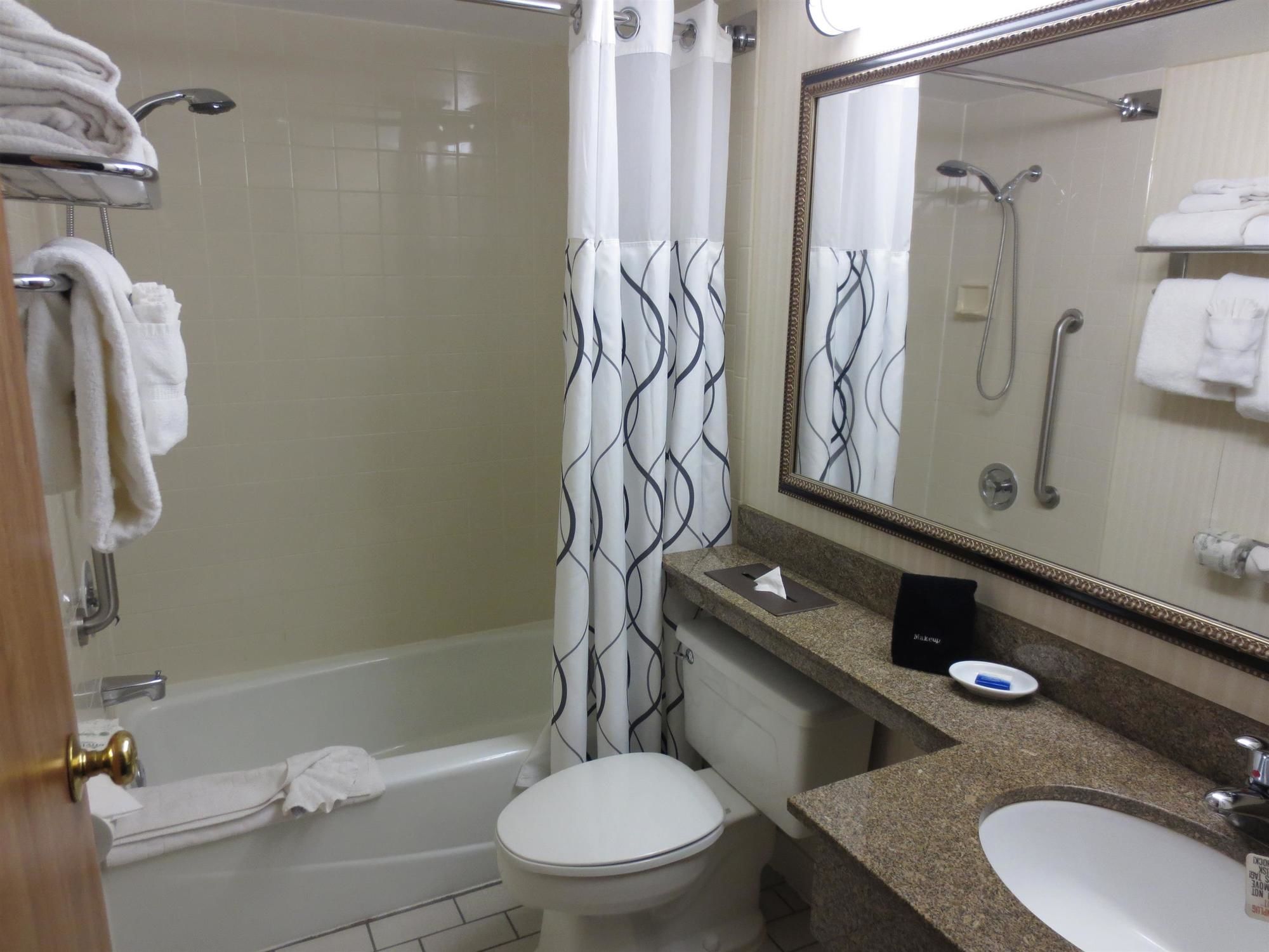 Фото Best Western Plus Landmark Inn