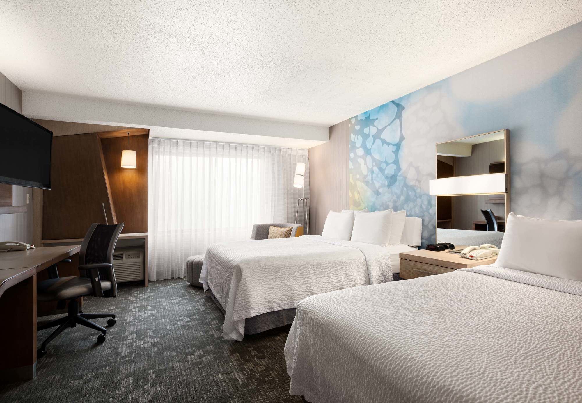 Фото Courtyard by Marriott Layton