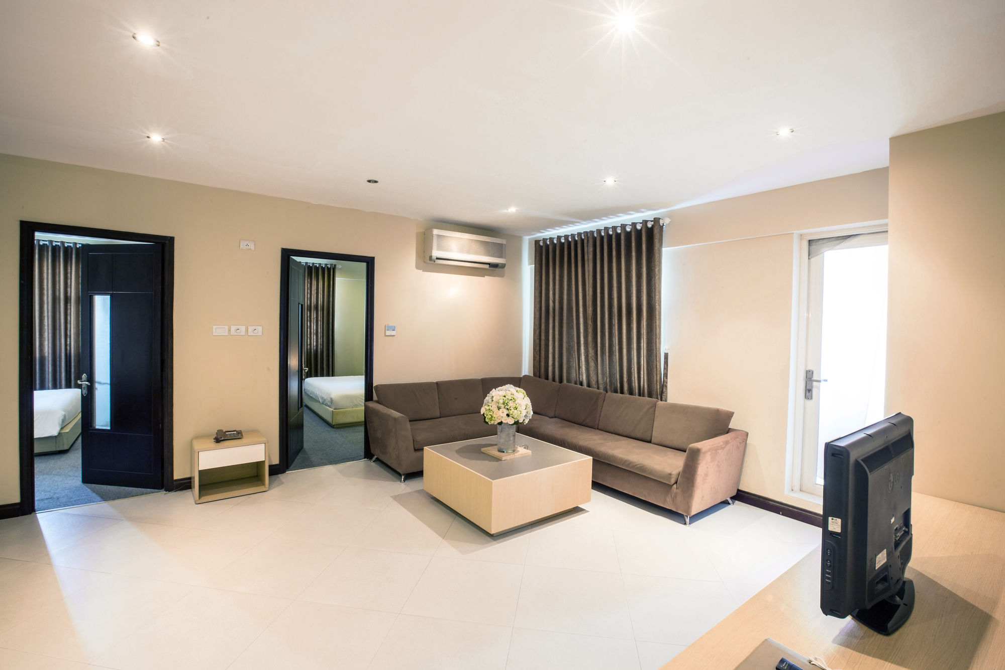 Фото Vinh Trung Plaza Apartments - Hotel