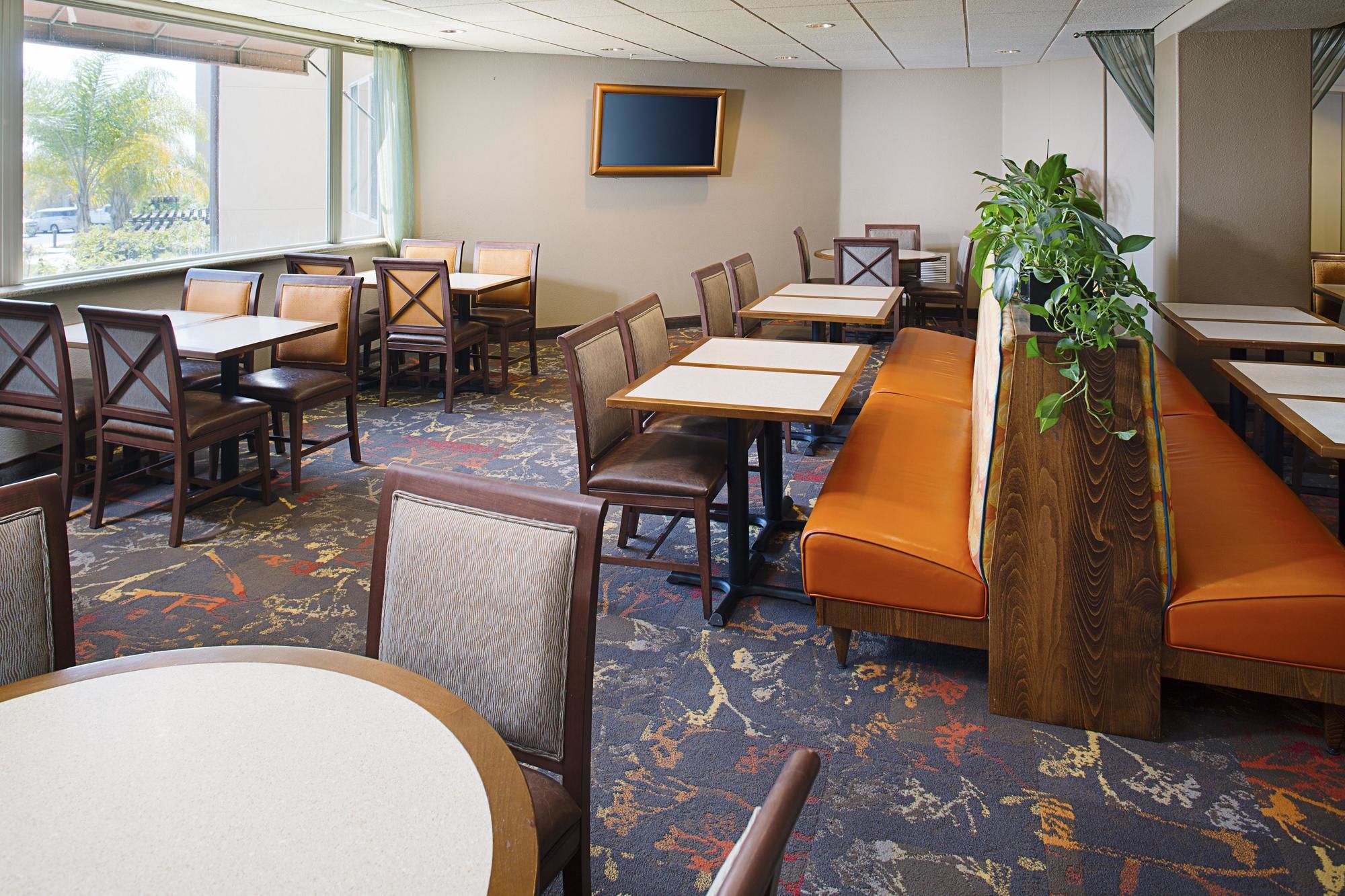 Фото Hilton Garden Inn San Luis Obispo Pismo Beach