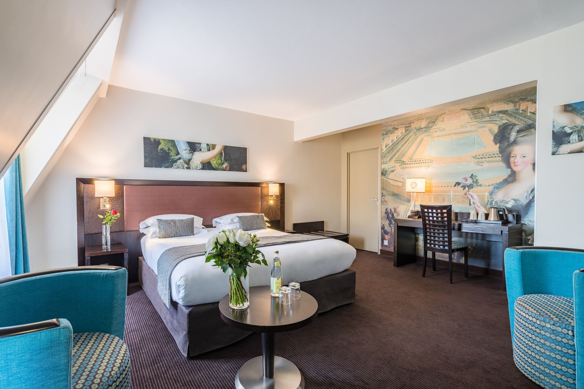 Фото Hôtel Le Versailles