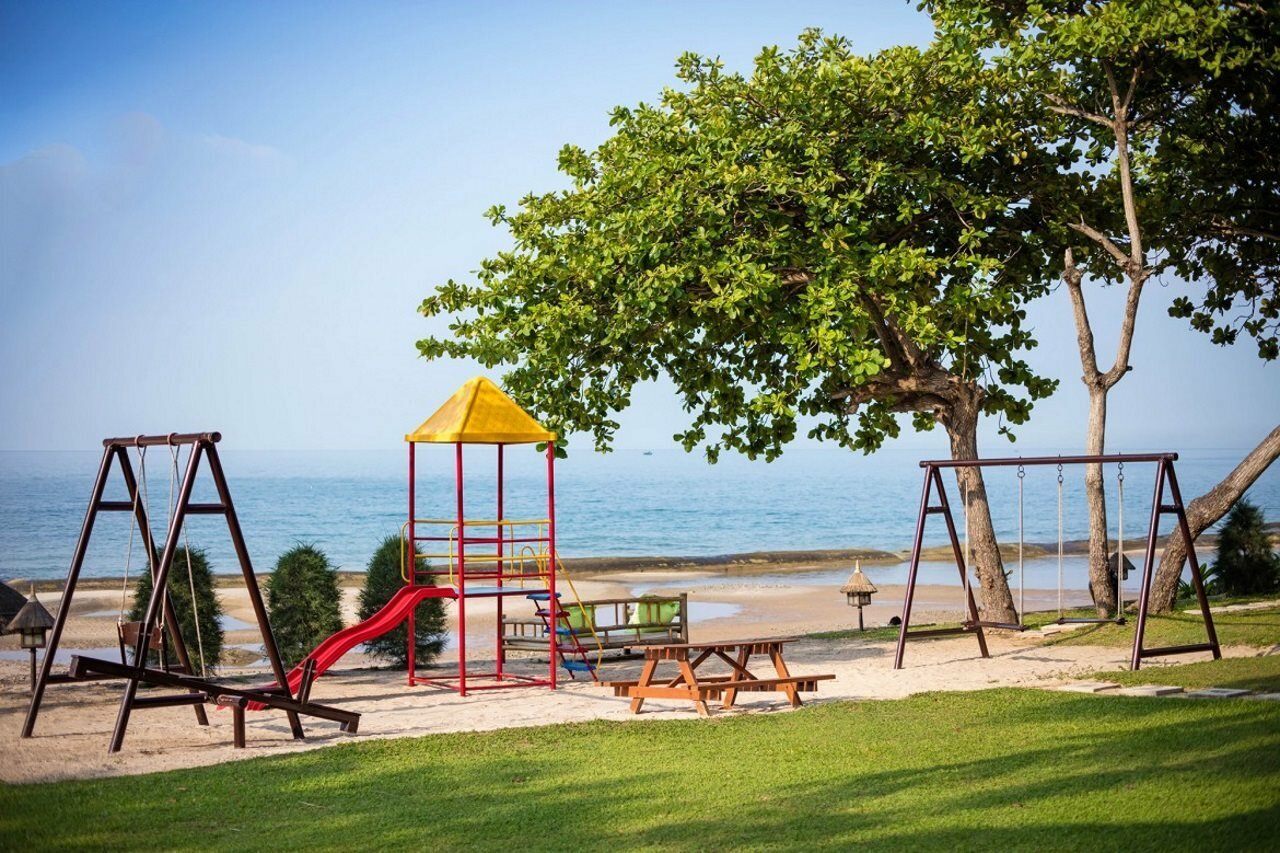 Фото Victoria Phan Thiet Beach Resort & SPA