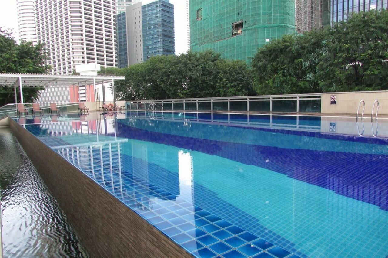 Фото Orchid Hotel