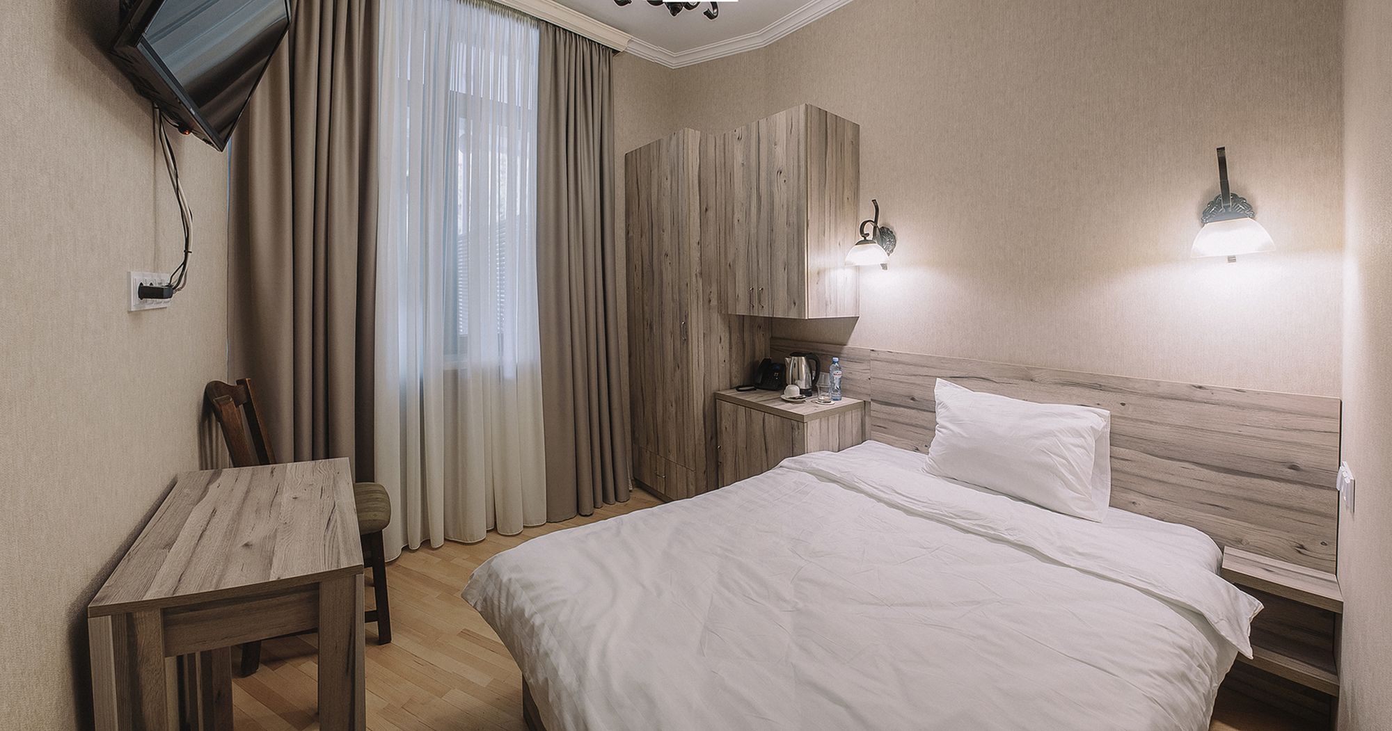 Фото Imperial House