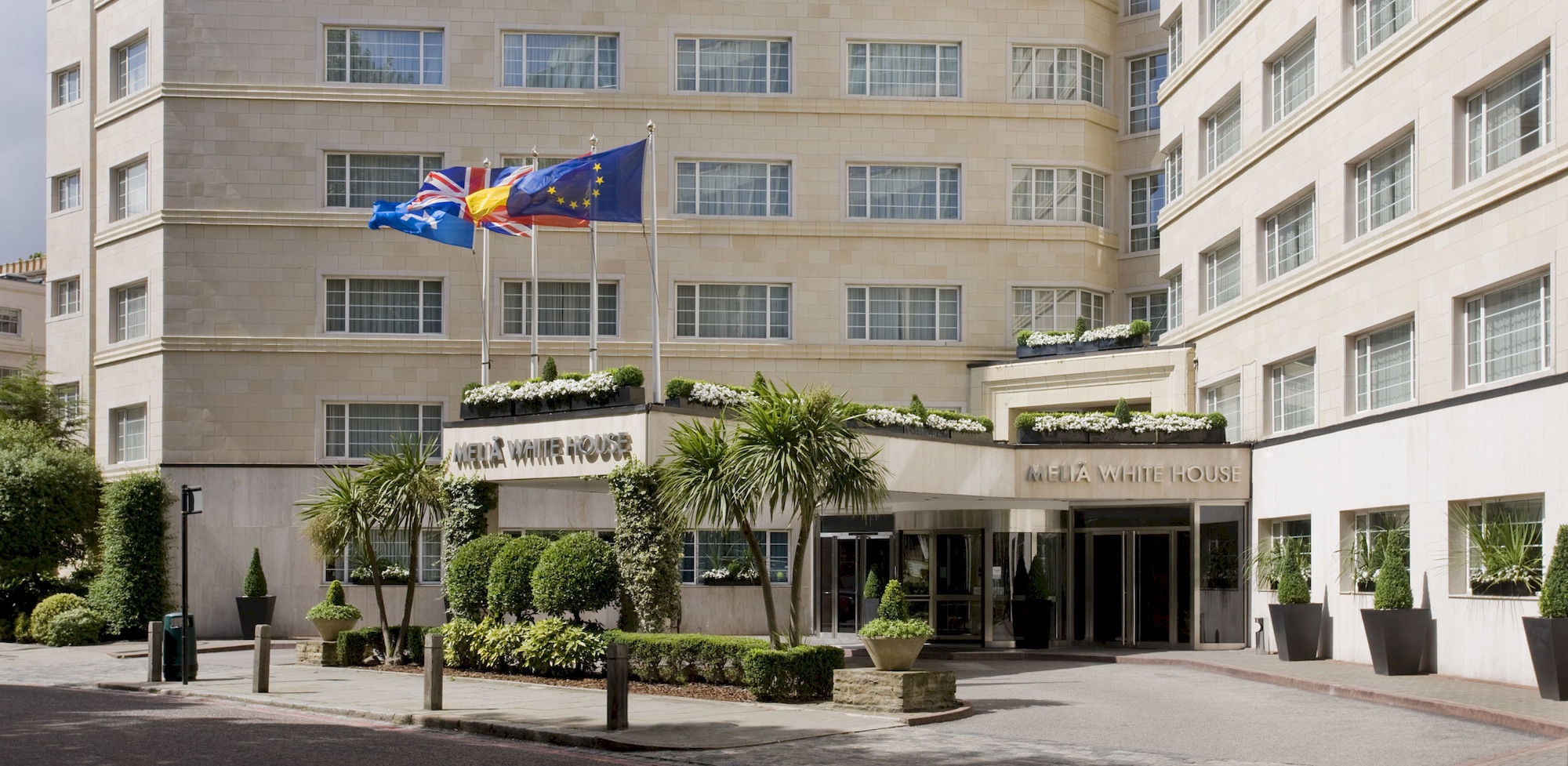 Фото The Level at Meliá White House