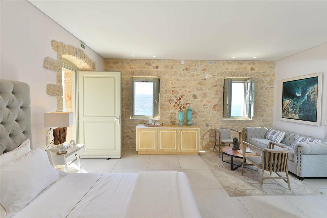 Фото Akrolithi Boutique Hotel