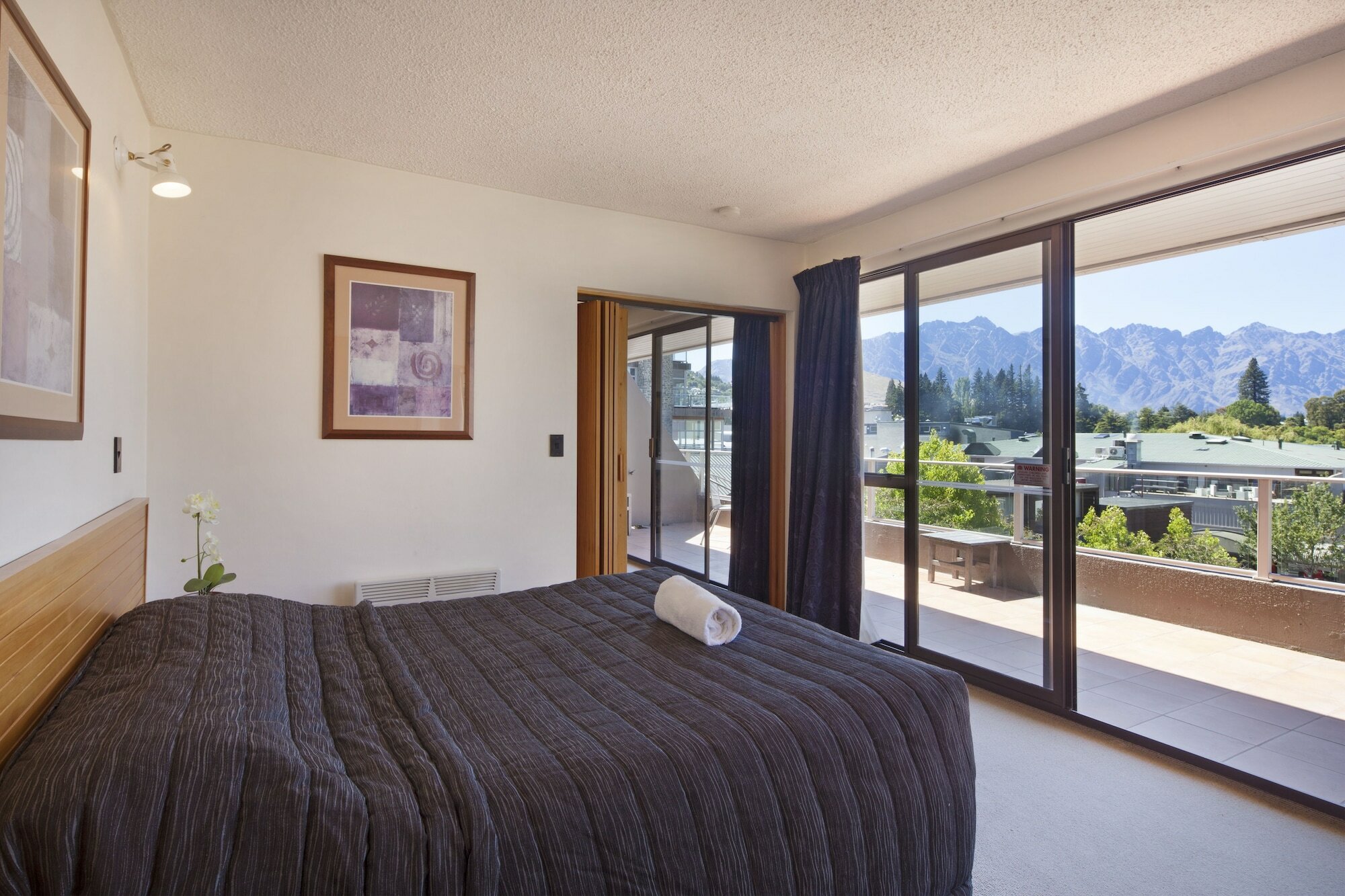 Фото The Lofts Apartments