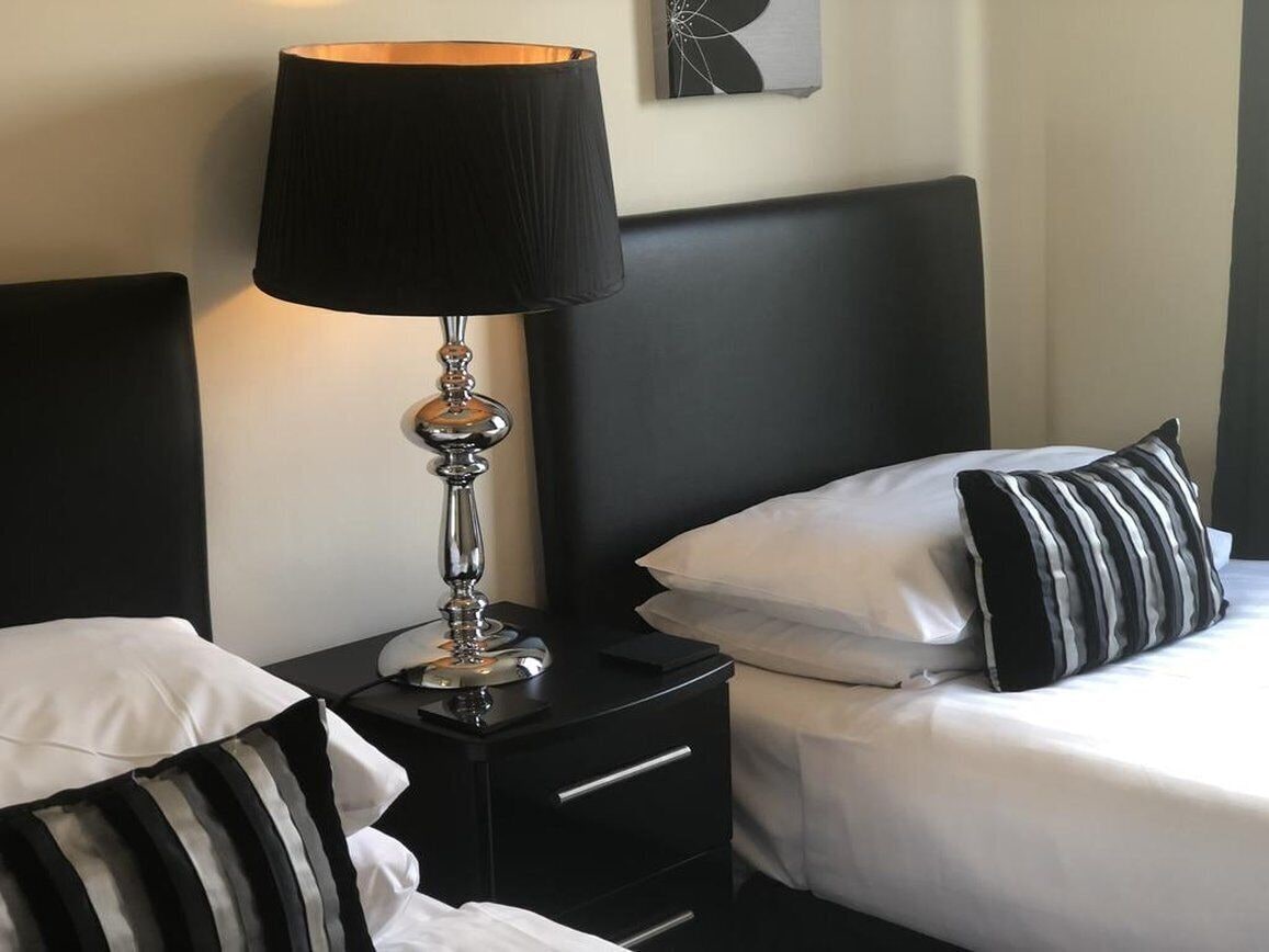 Фото Oakhill Apartments Edinburgh