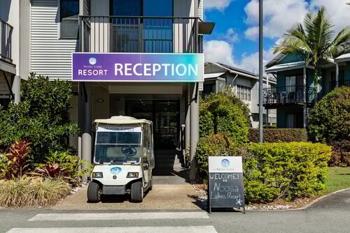 Гостиница Noosa Lakes Resort