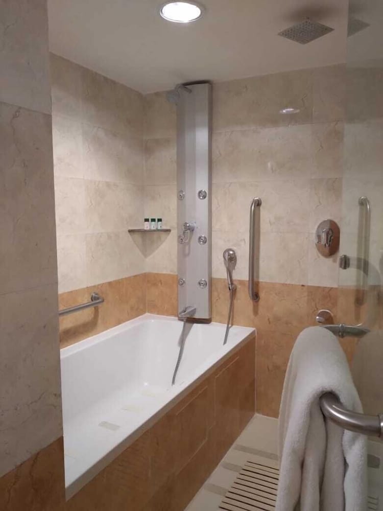 Фото Fortune Park Lake City Thane - ITC Hotel Group