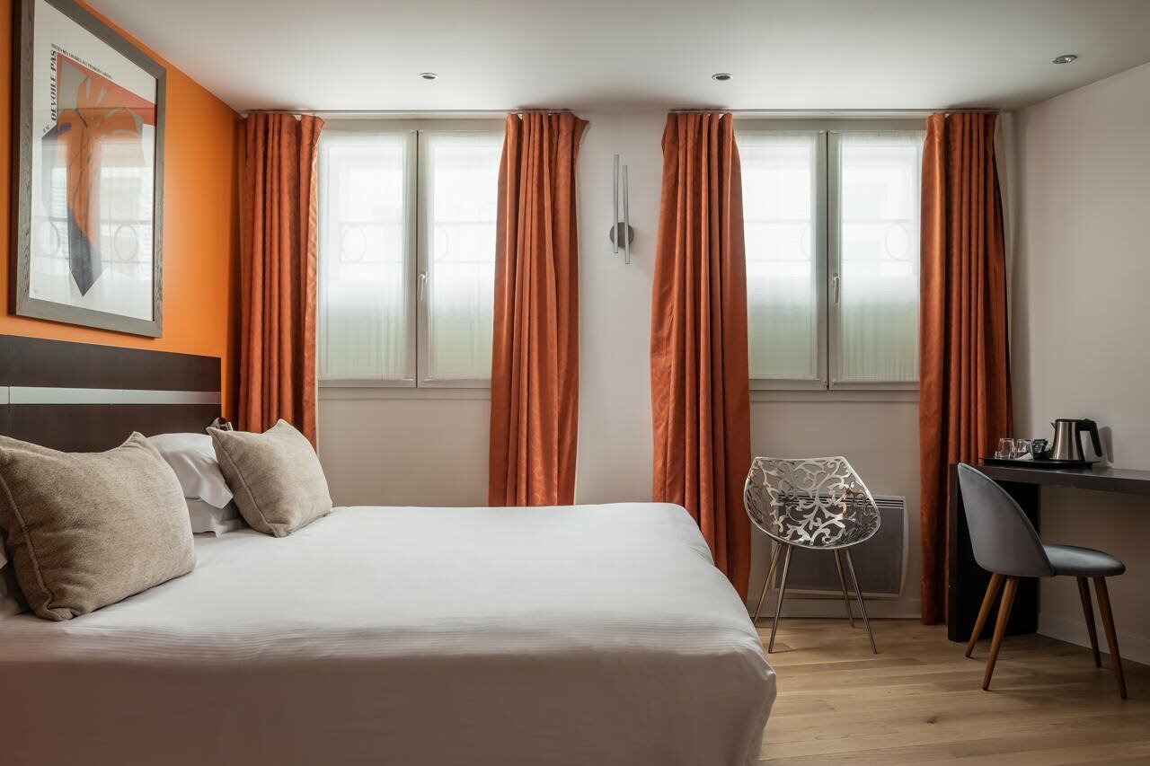 Фото Hotel Arc de Triomphe