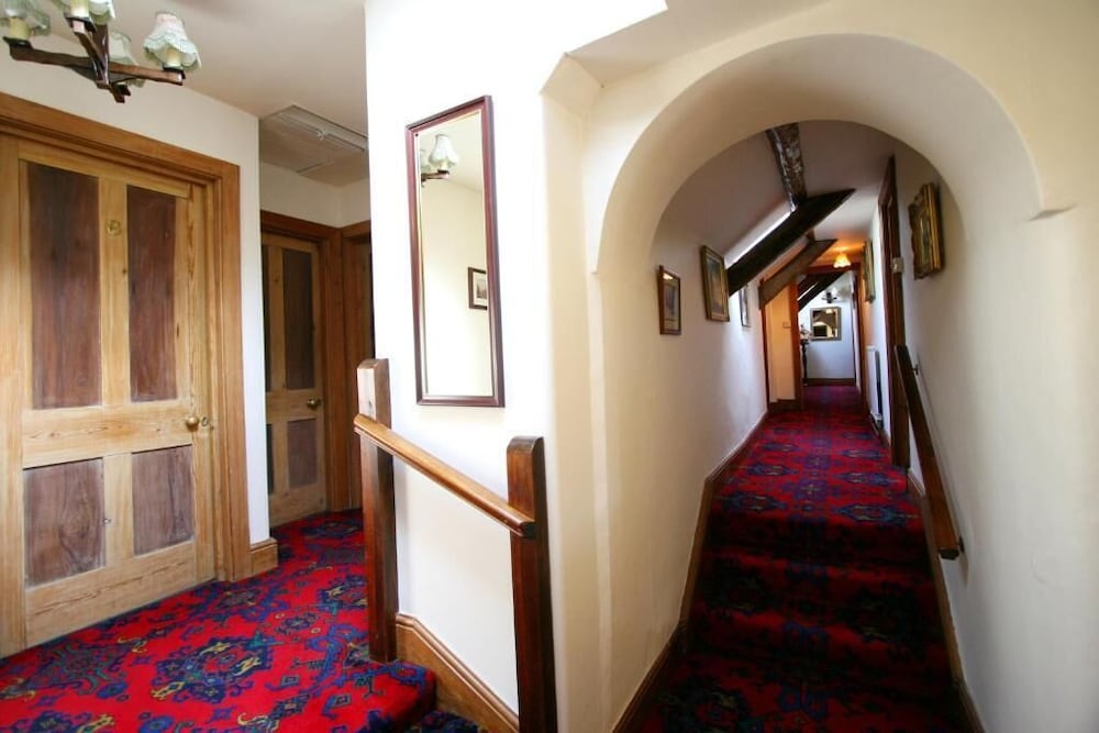 Фото Collaven Manor Hotel