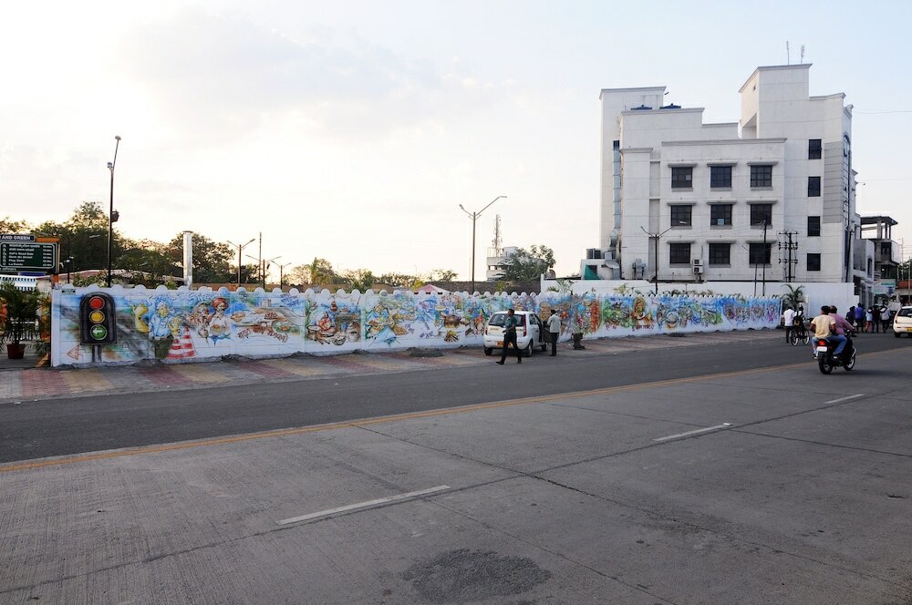 Фото The Manor Hotel