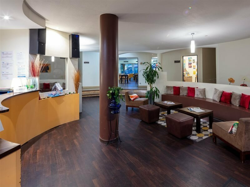 Фото отеля 2