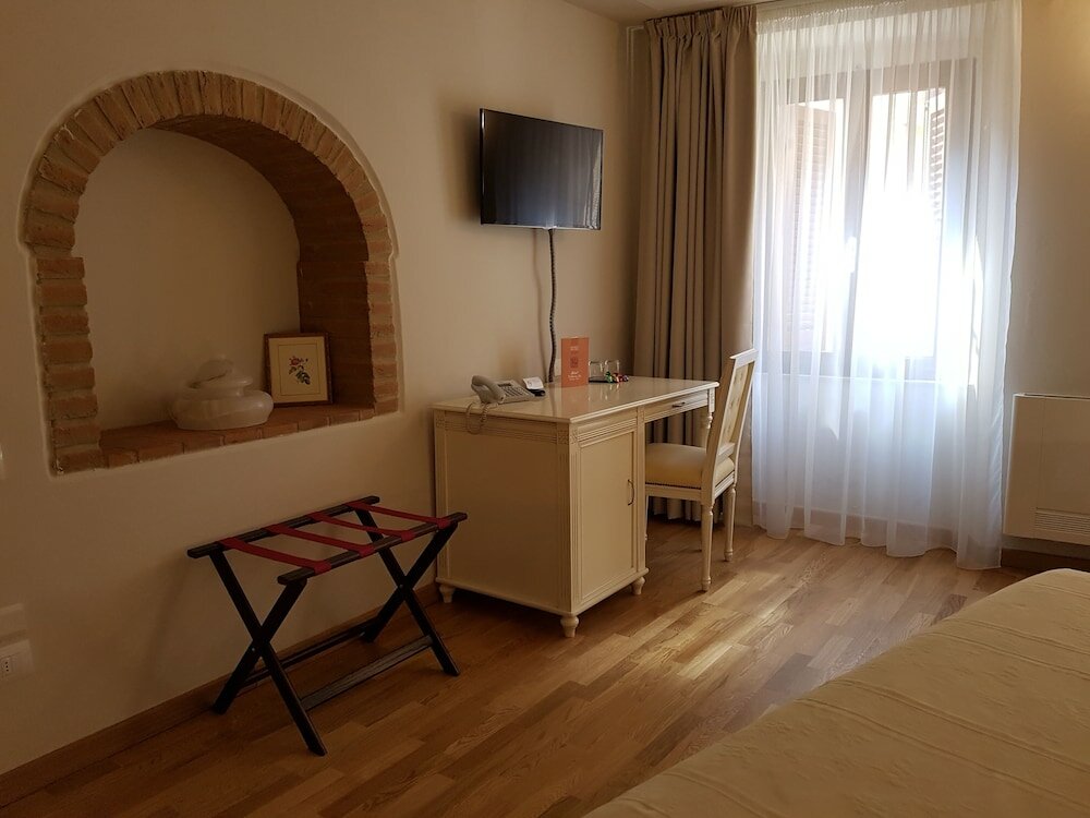 Фото Hotel Volterra In