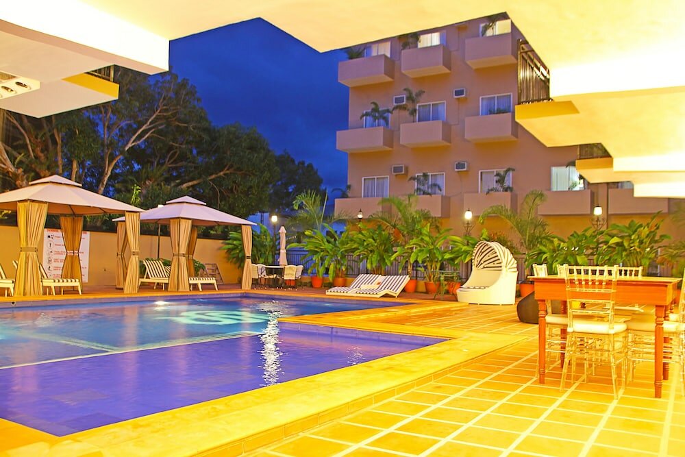 Фото отеля 2