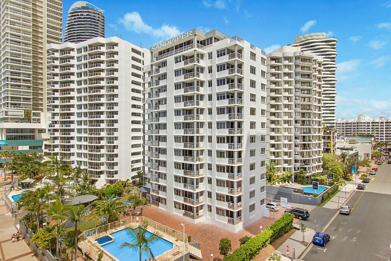 Фото Sandpiper Apartments