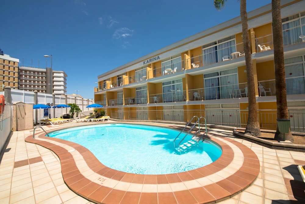 Фото Apartamentos Karina