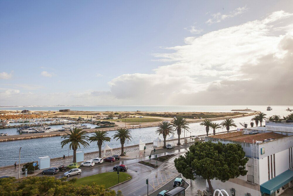 Фото A38 - Rising Sun Top-Floor Flat