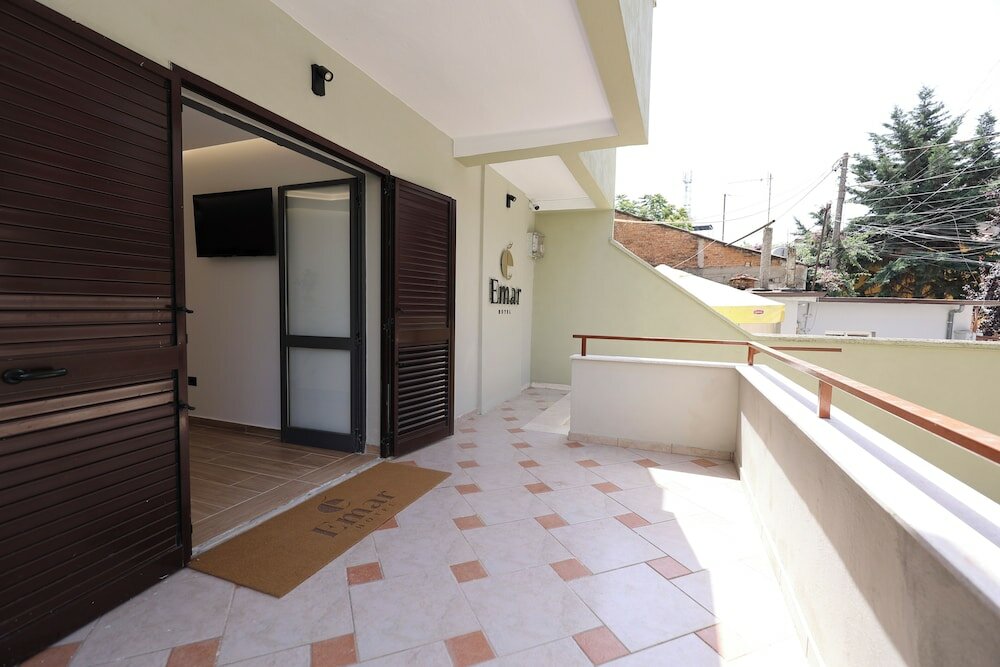 Фото Emar Hotel
