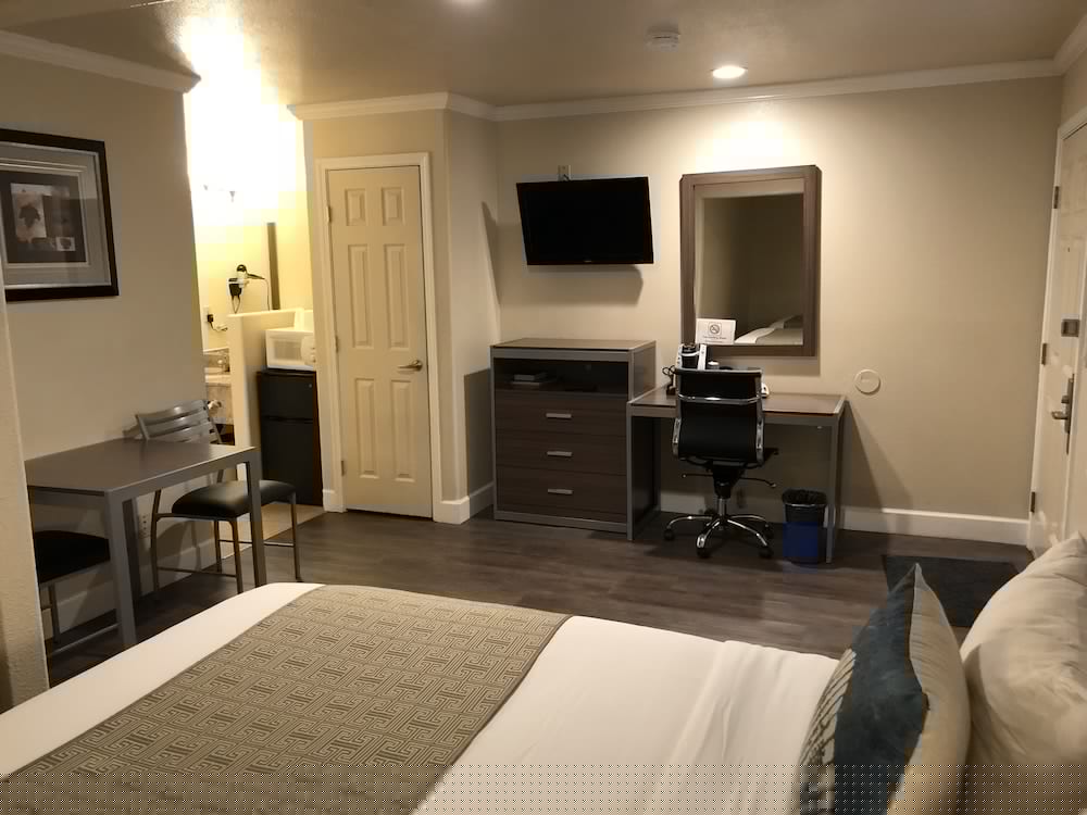 Фото El Castell Motel