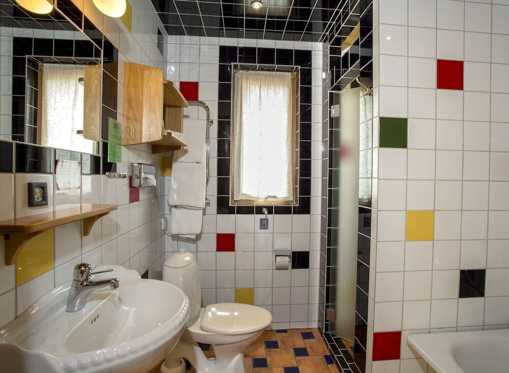 Фото Hotell Gästis