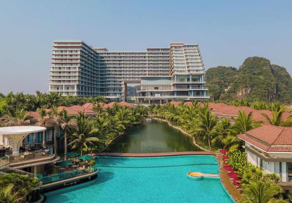 Фото Koi Resort & Residence Da Nang