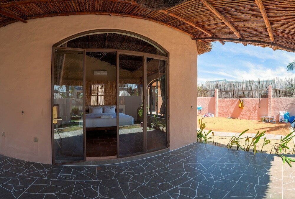 Фото Red Sands Pool Villa