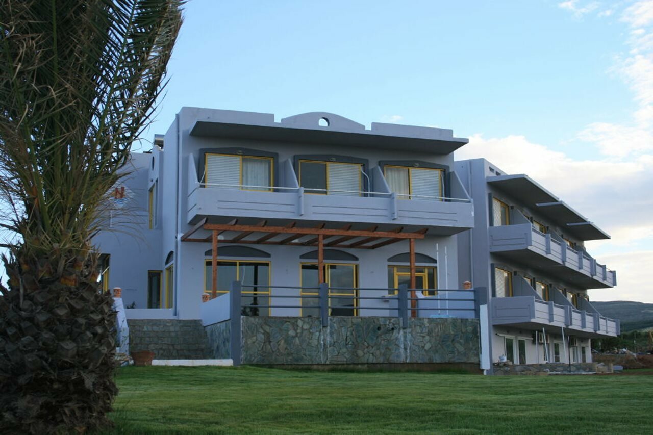 Фото Nereides Hotel