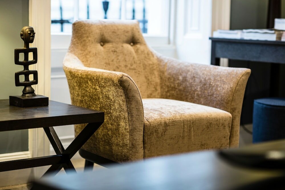 Фото Montagu Place Hotel