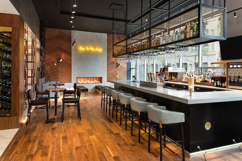 Фото Hilton Vancouver Downtown