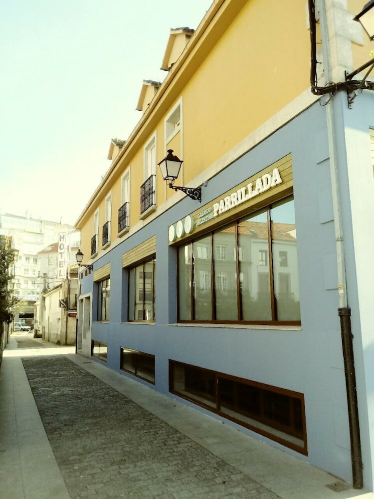 Фото Hotel Vilagarcia