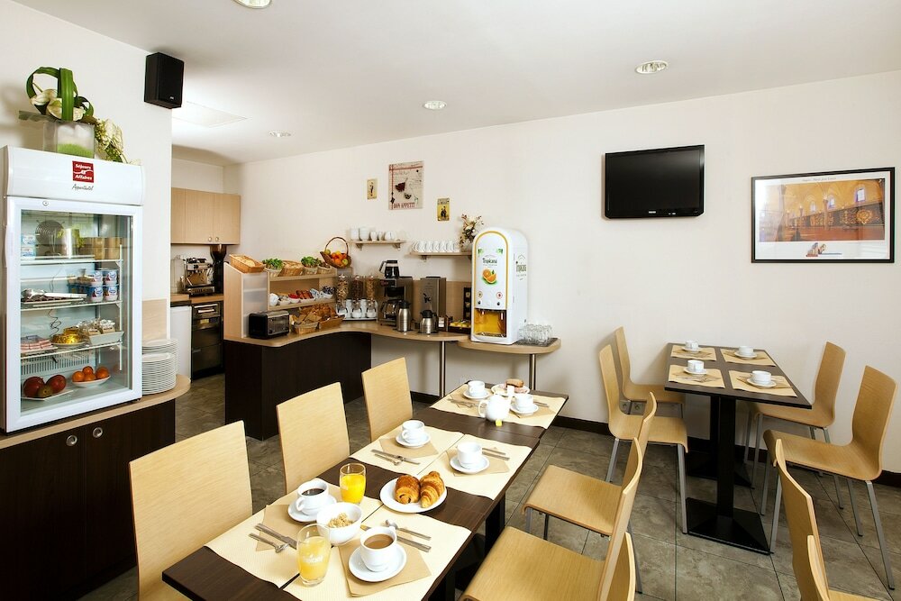 Фото Séjours et Affaires Angers Atrium