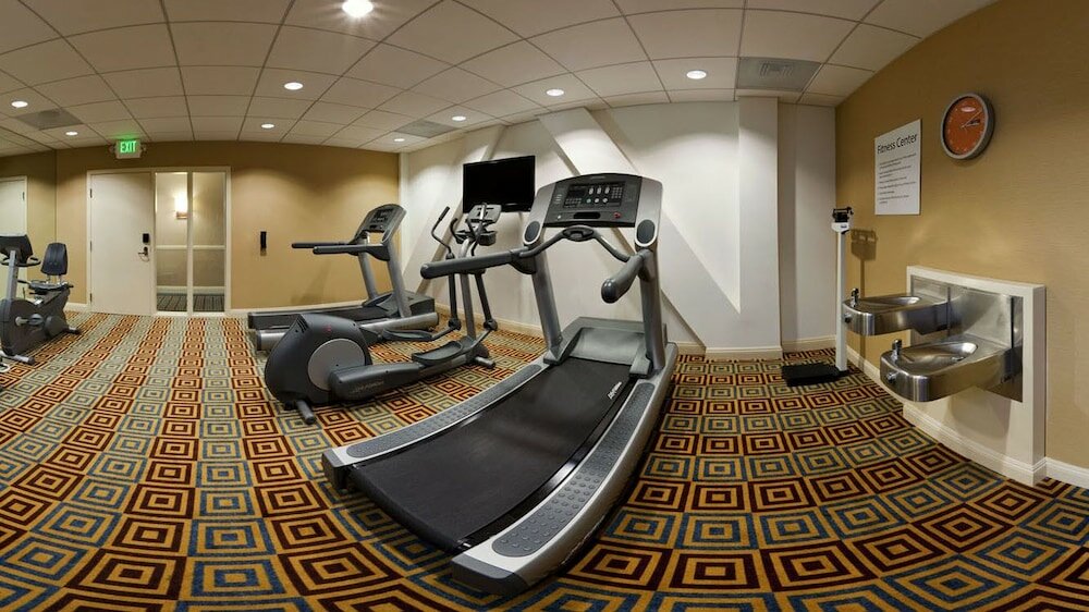 Фото Holiday Inn Express Hotel & Suites Santa Cruz, an Ihg Hotel