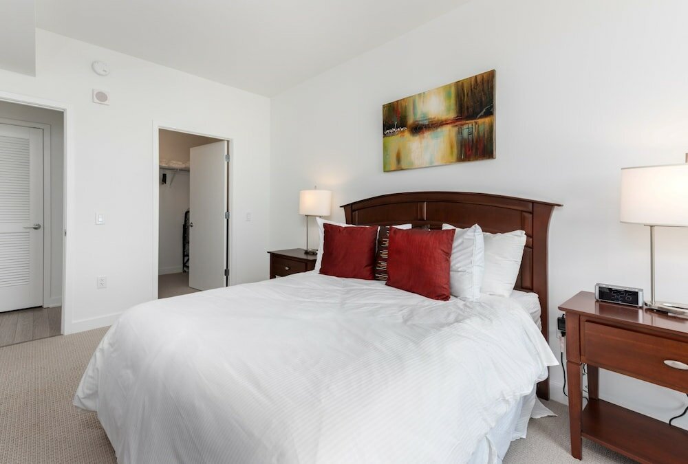 Фото Global Luxury Suites at Reston Town Center